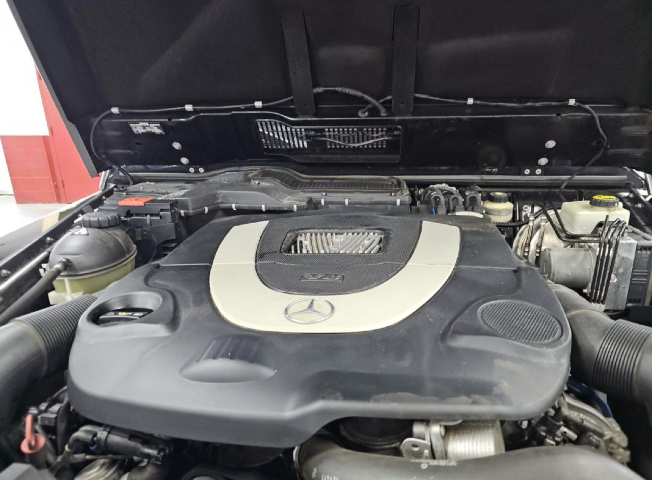 Mercedes-Benz G-Class 4MATIC 4dr G 550 2015