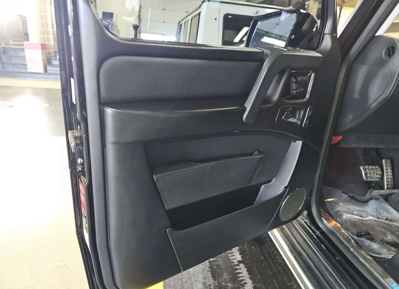 Mercedes-Benz G-Class 4MATIC 4dr G 550 2015