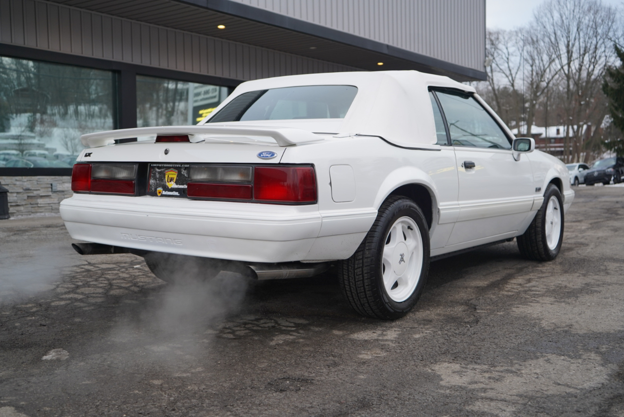 Ford Mustang 2dr Convertible LX 5.0L 1993