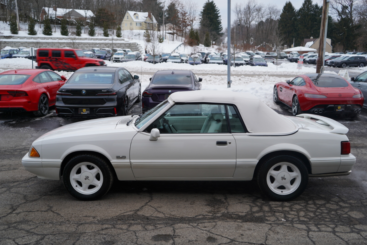 Ford Mustang 2dr Convertible LX 5.0L 1993
