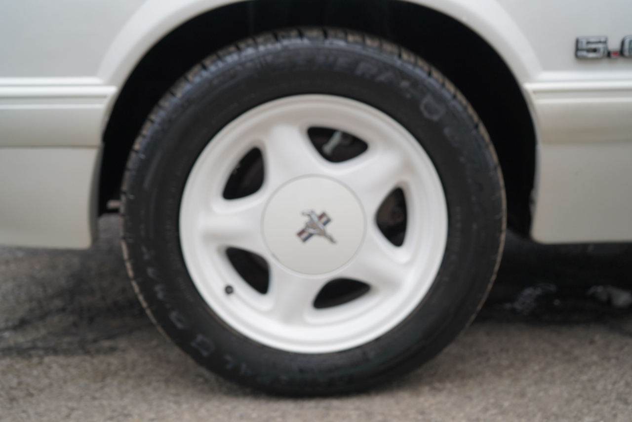 Ford Mustang 2dr Convertible LX 5.0L 1993