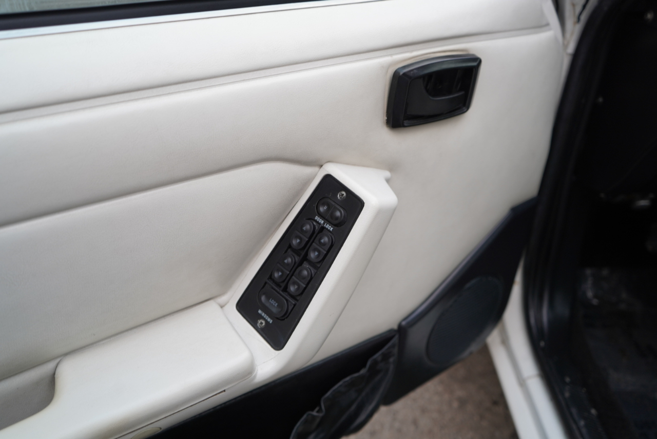 Ford Mustang 2dr Convertible LX 5.0L 1993