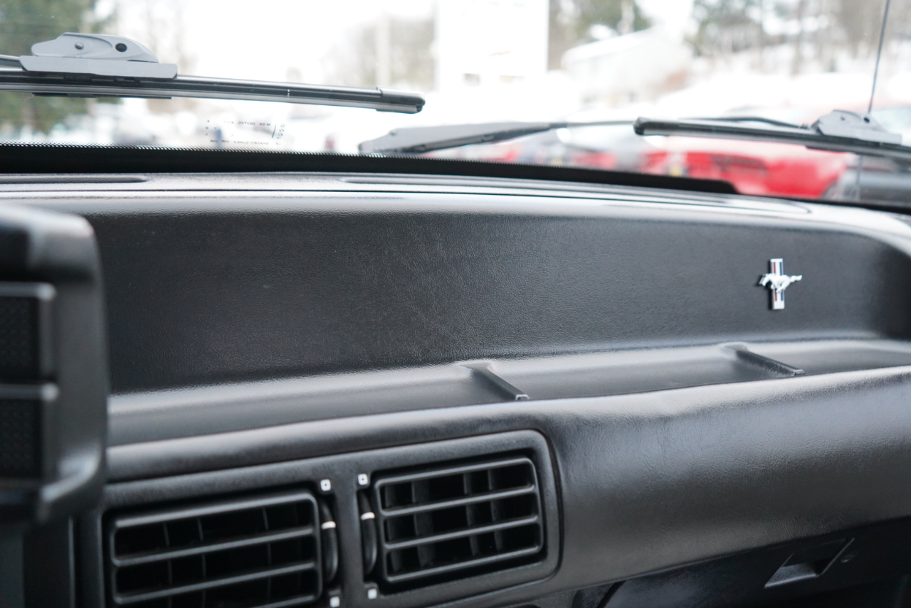 Ford Mustang 2dr Convertible LX 5.0L 1993