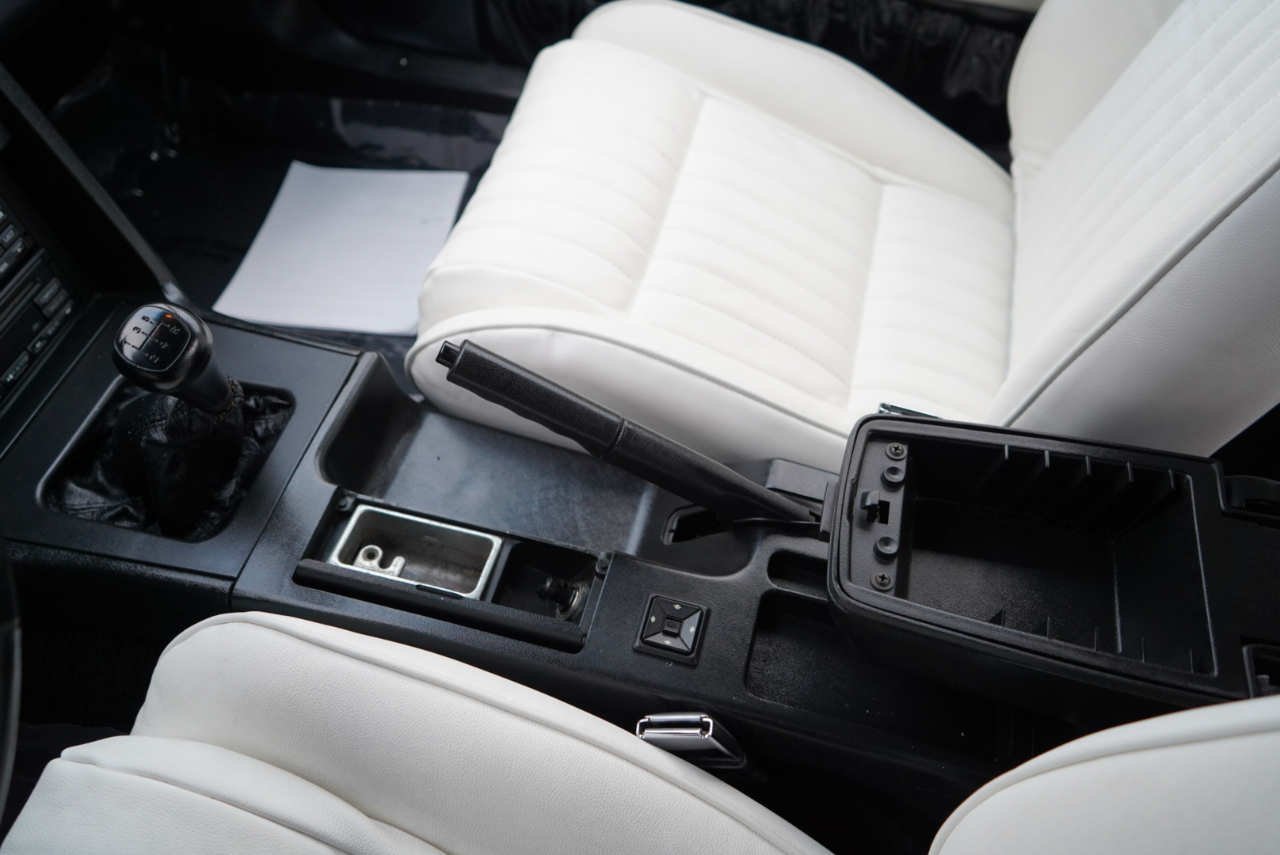 Ford Mustang 2dr Convertible LX 5.0L 1993