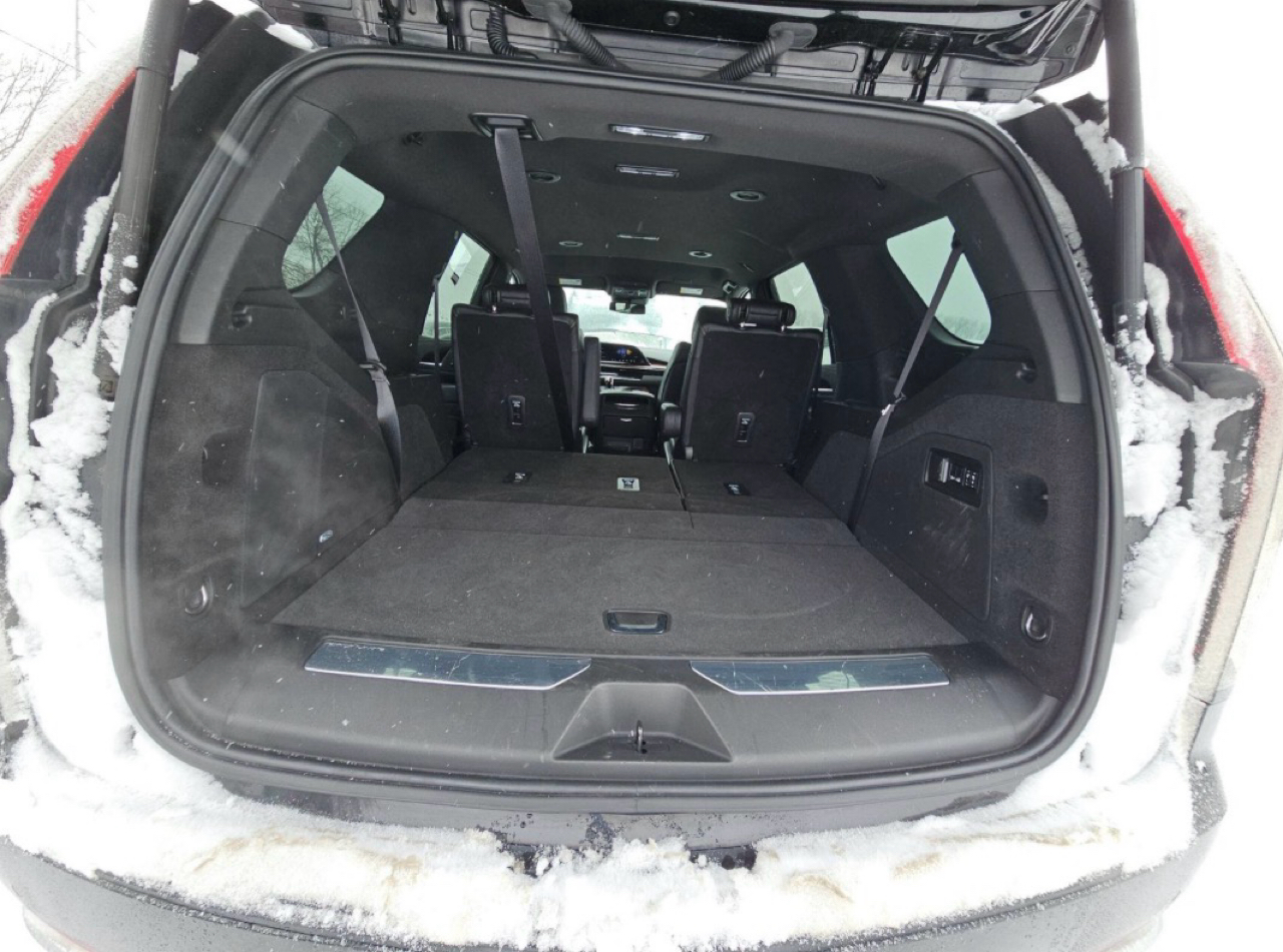 Cadillac Escalade 4WD 4dr Luxury 2022