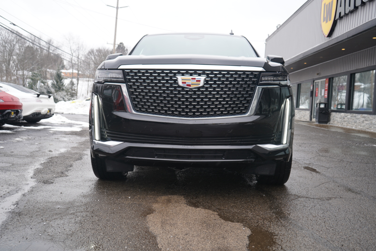 Cadillac Escalade 4WD 4dr Luxury 2022
