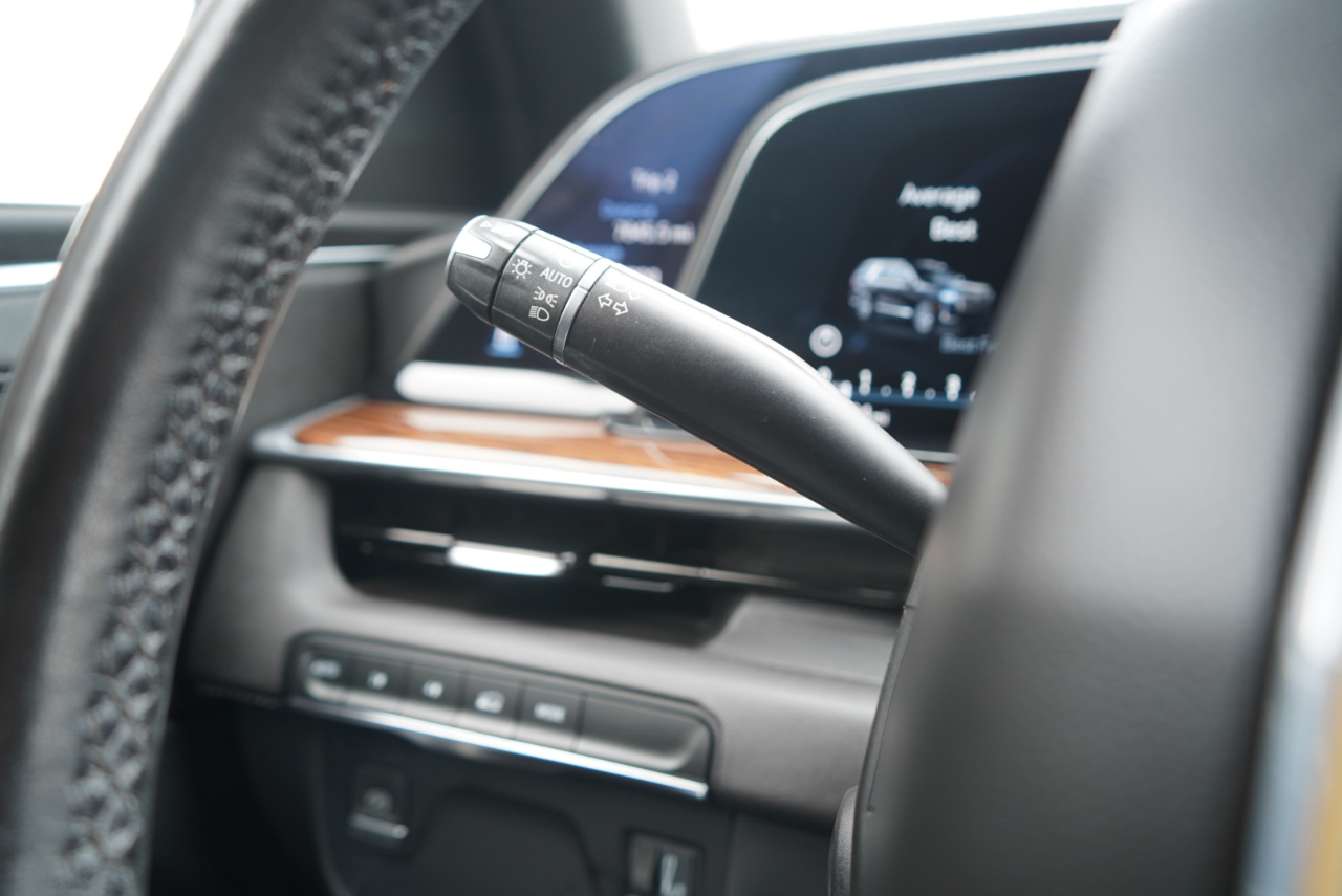 Cadillac Escalade 4WD 4dr Luxury 2022