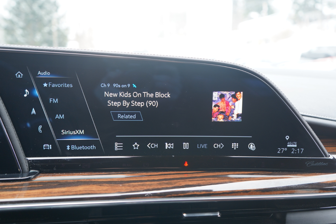 Cadillac Escalade 4WD 4dr Luxury 2022