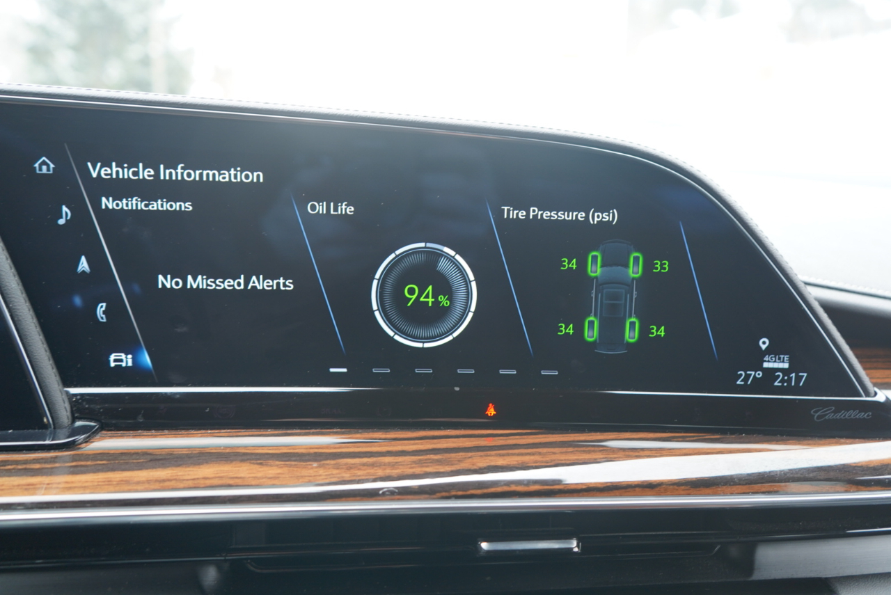 Cadillac Escalade 4WD 4dr Luxury 2022