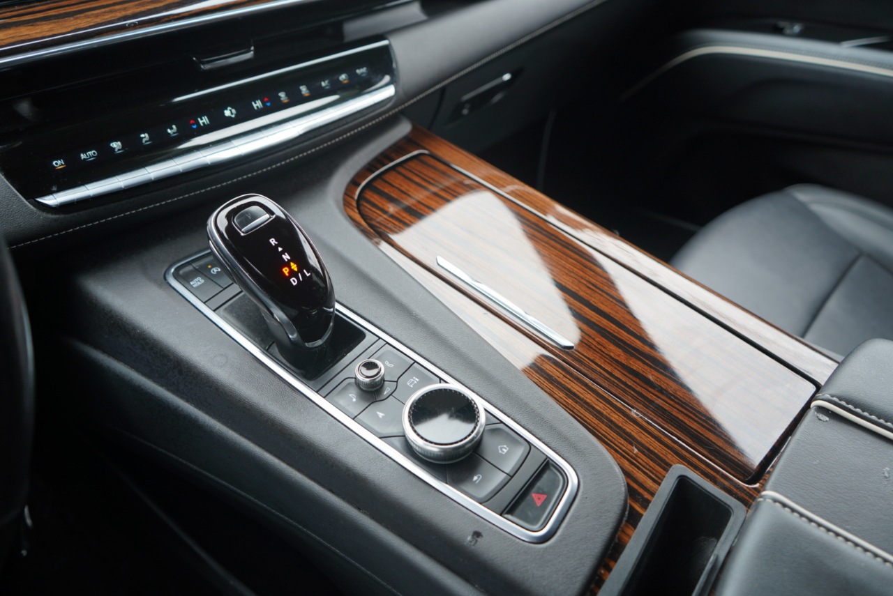 Cadillac Escalade 4WD 4dr Luxury 2022