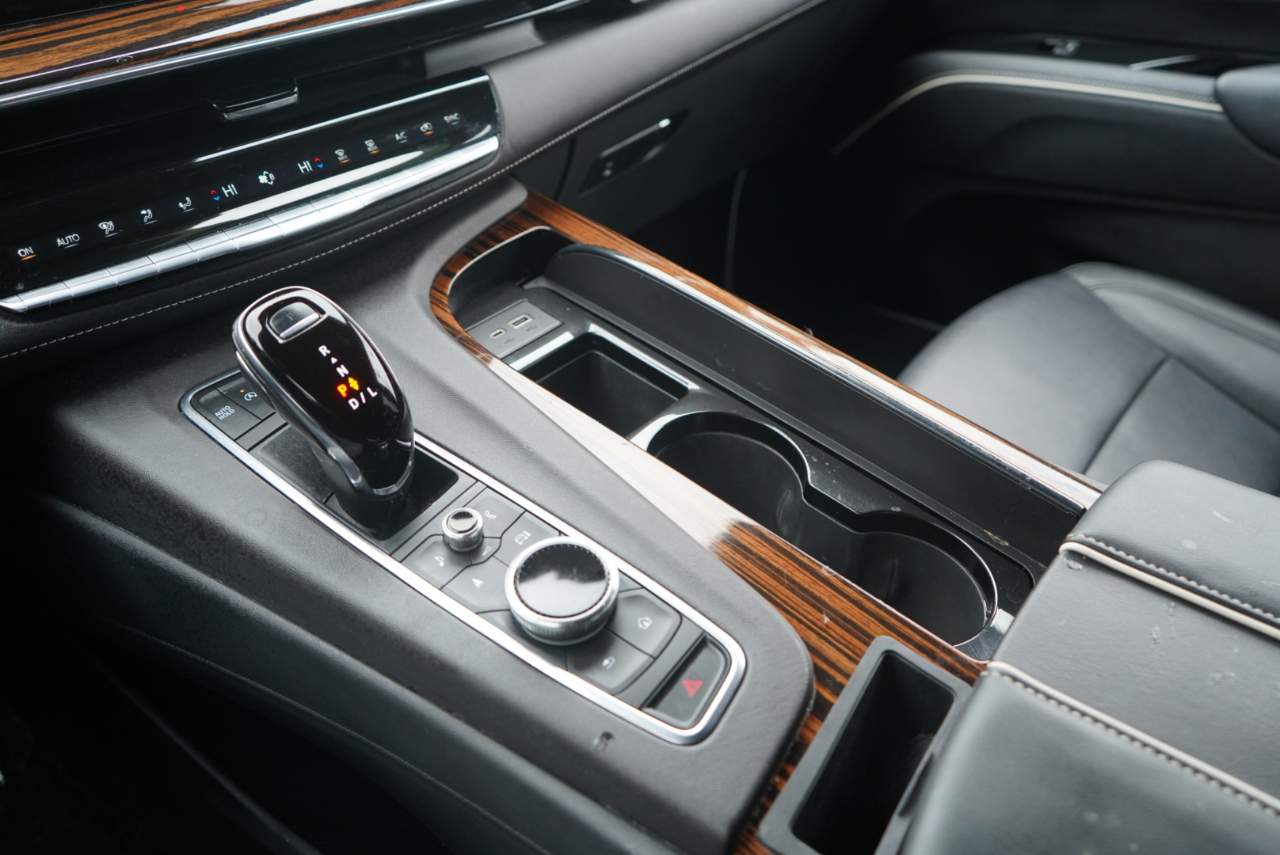 Cadillac Escalade 4WD 4dr Luxury 2022