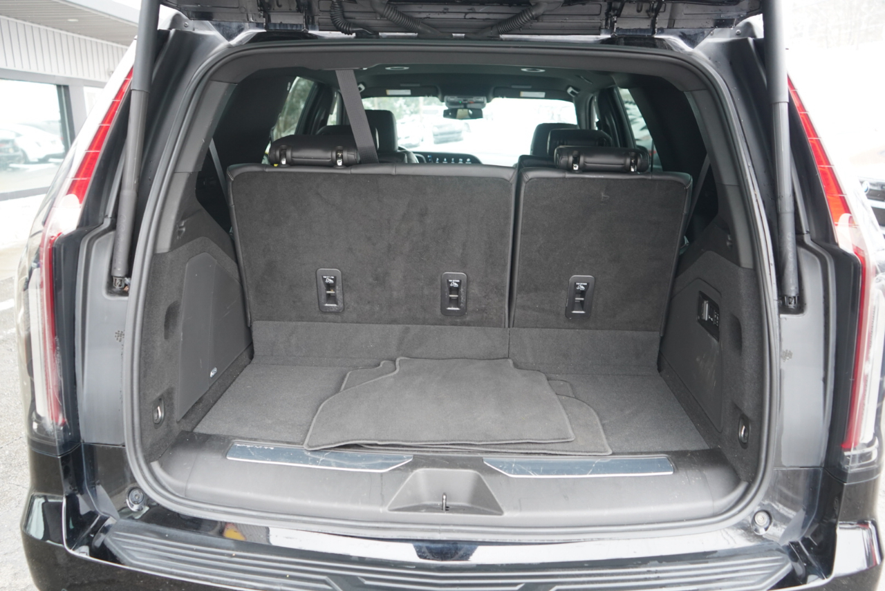 Cadillac Escalade 4WD 4dr Luxury 2022