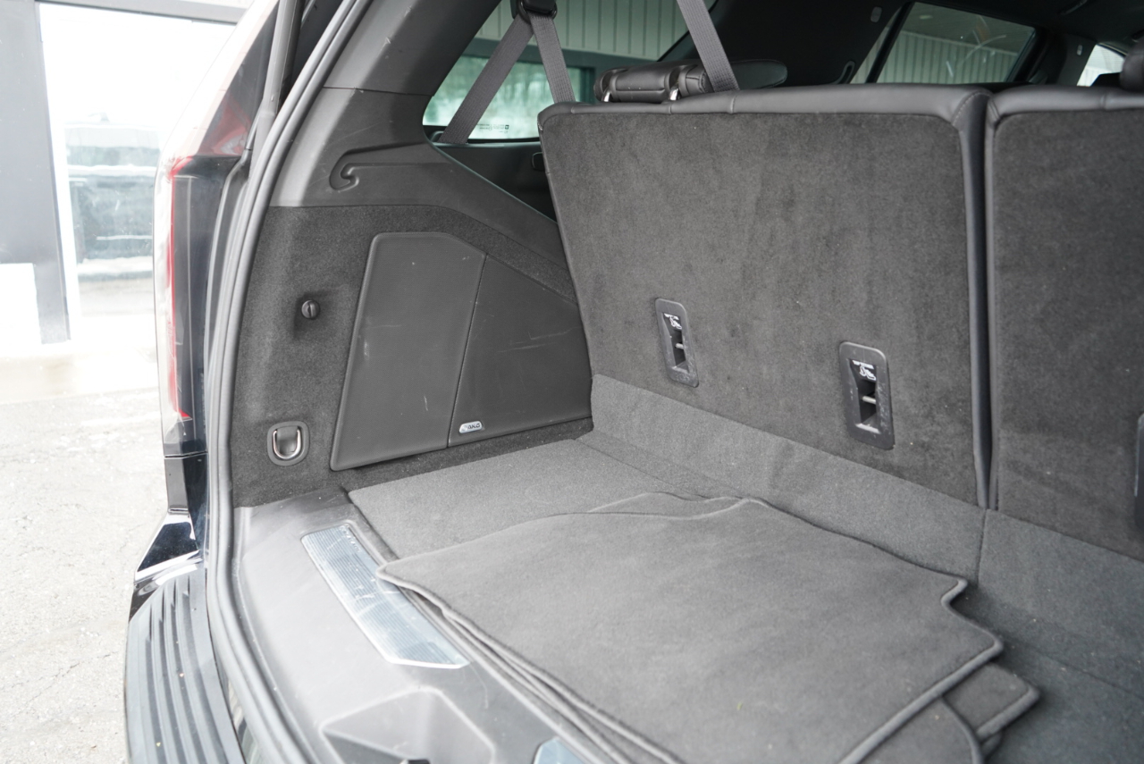 Cadillac Escalade 4WD 4dr Luxury 2022