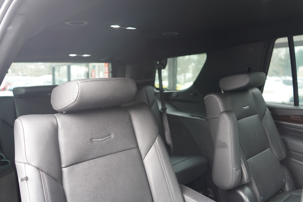 Cadillac Escalade 4WD 4dr Luxury 2022