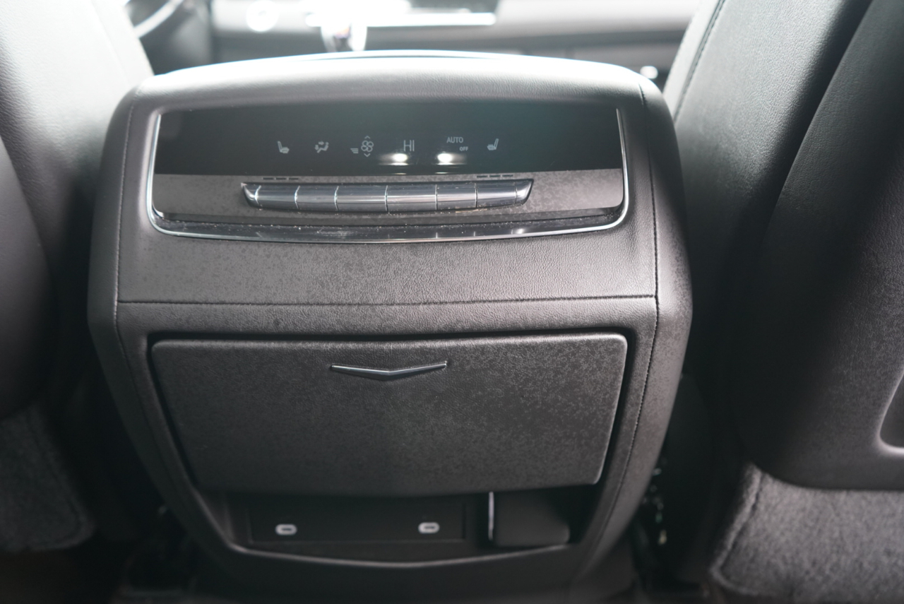 Cadillac Escalade 4WD 4dr Luxury 2022