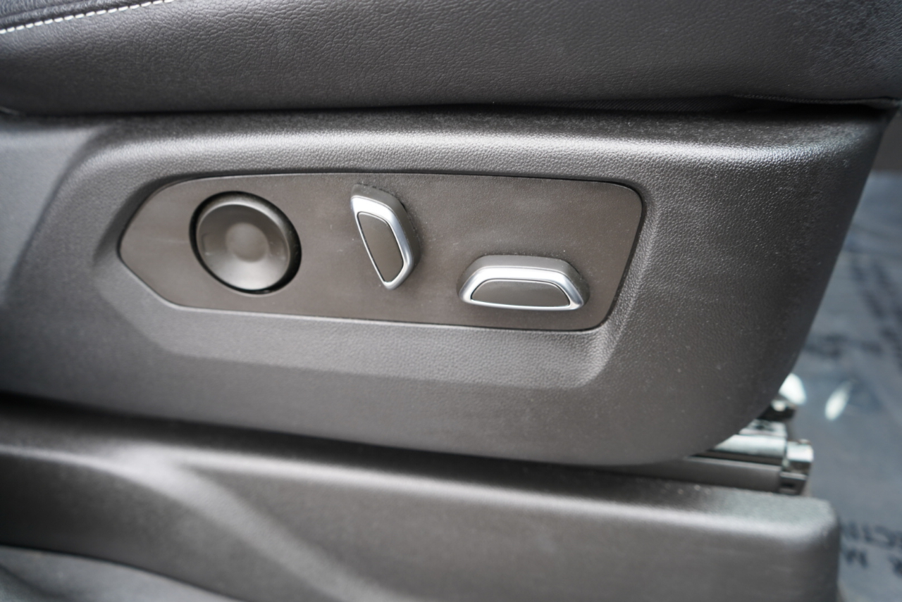 Cadillac Escalade 4WD 4dr Luxury 2022