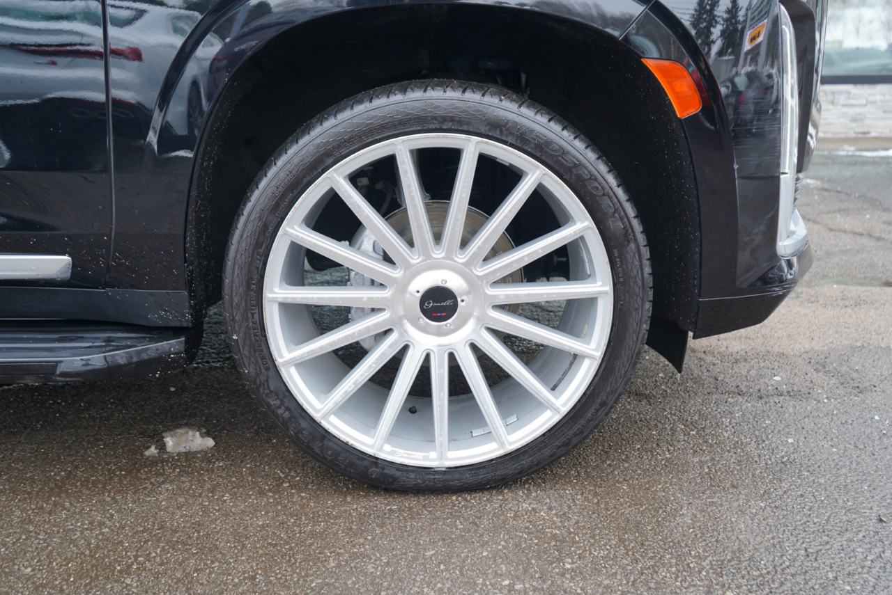 Cadillac Escalade 4WD 4dr Luxury 2022