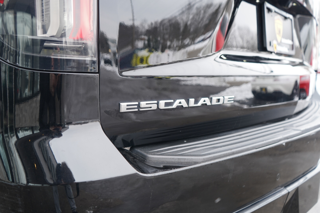 Cadillac Escalade 4WD 4dr Luxury 2022