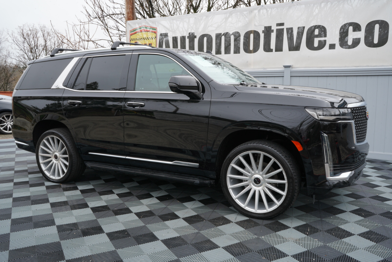 Cadillac Escalade 4WD 4dr Luxury 2022
