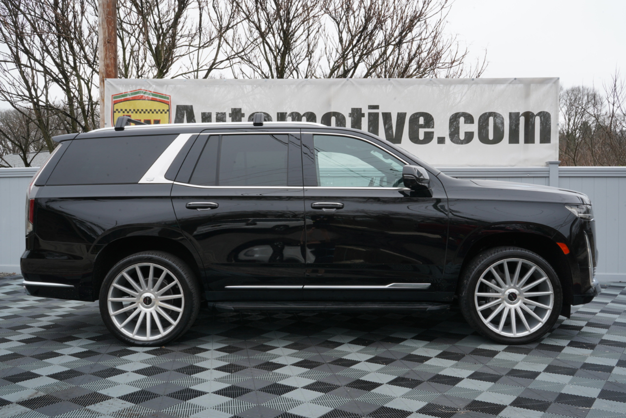 Cadillac Escalade 4WD 4dr Luxury 2022