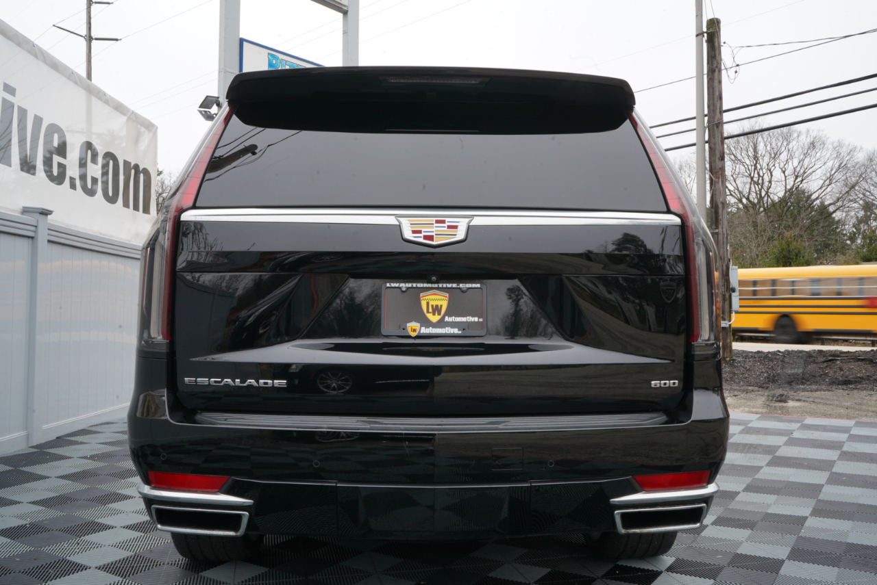 Cadillac Escalade 4WD 4dr Luxury 2022