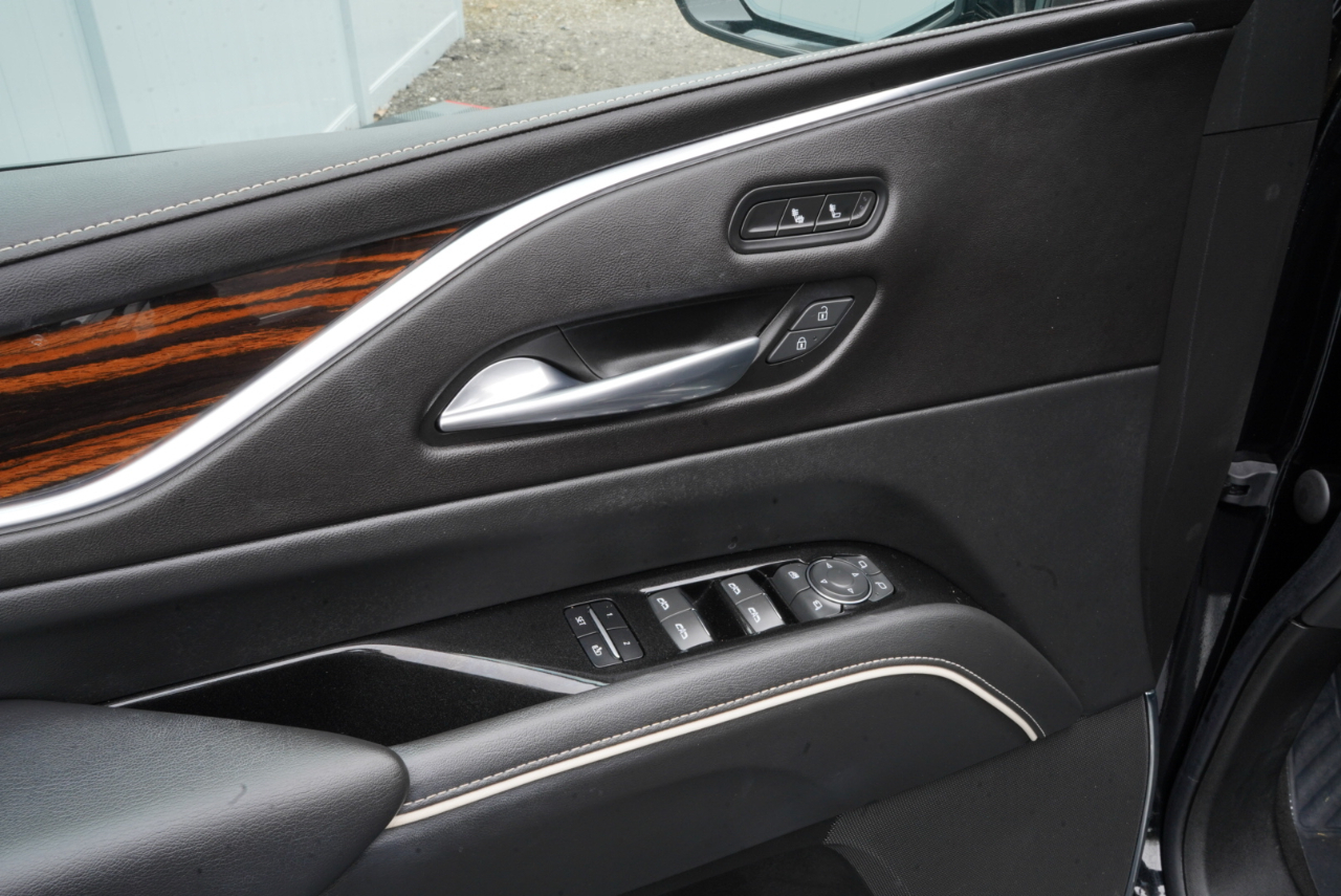 Cadillac Escalade 4WD 4dr Luxury 2022