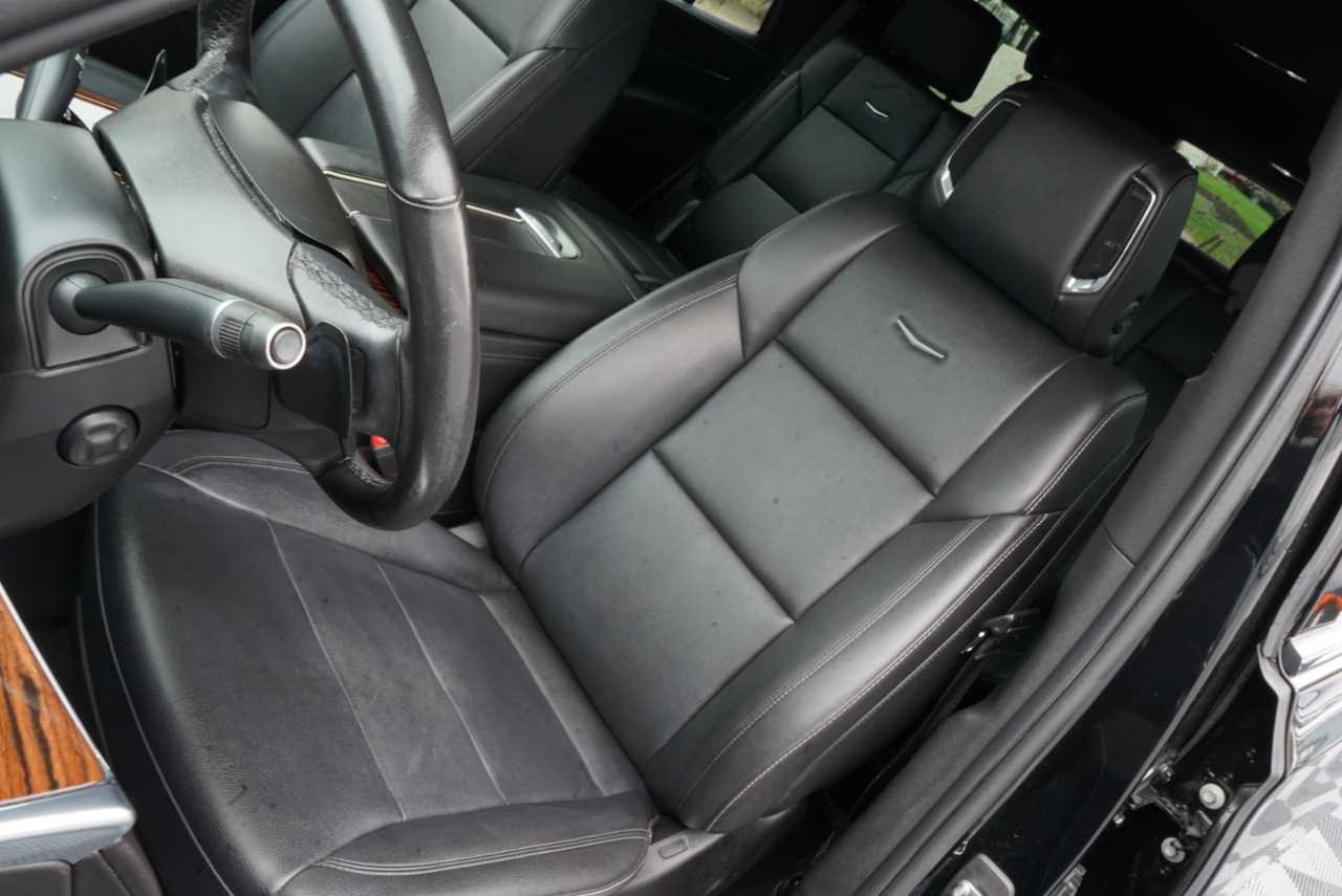 Cadillac Escalade 4WD 4dr Luxury 2022