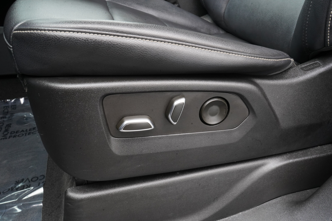 Cadillac Escalade 4WD 4dr Luxury 2022