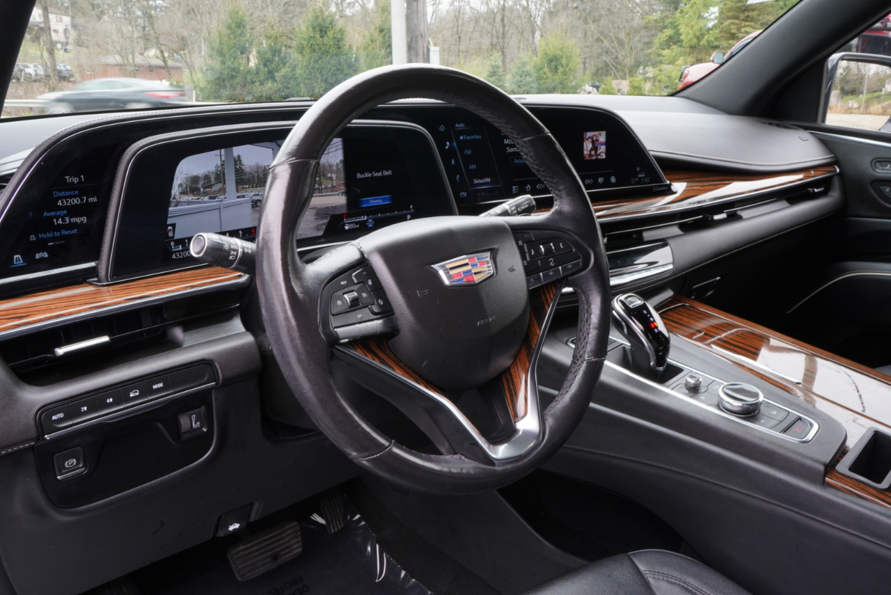 Cadillac Escalade 4WD 4dr Luxury 2022