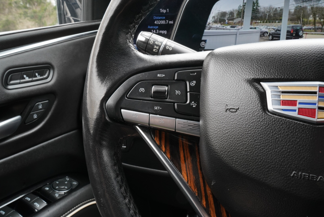 Cadillac Escalade 4WD 4dr Luxury 2022