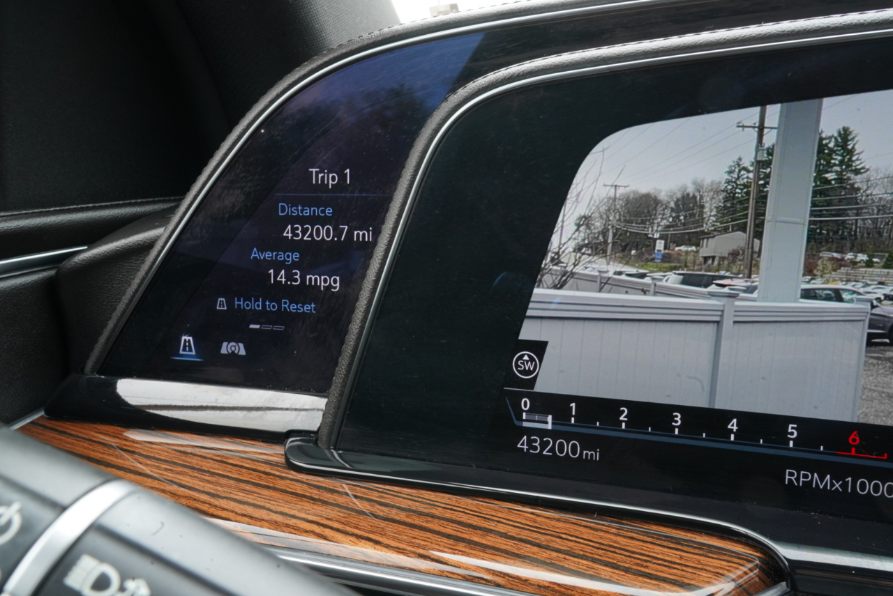 Cadillac Escalade 4WD 4dr Luxury 2022