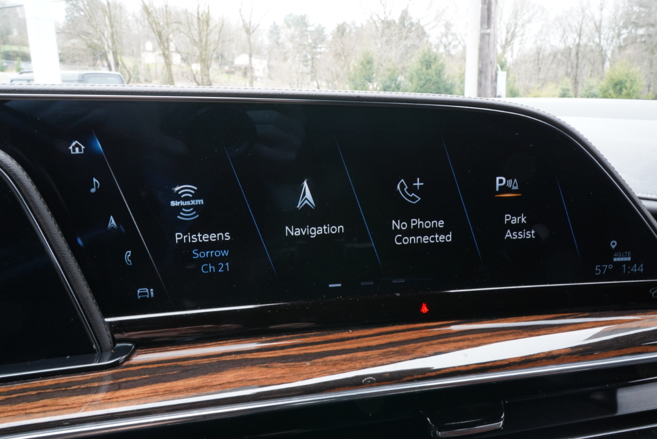 Cadillac Escalade 4WD 4dr Luxury 2022