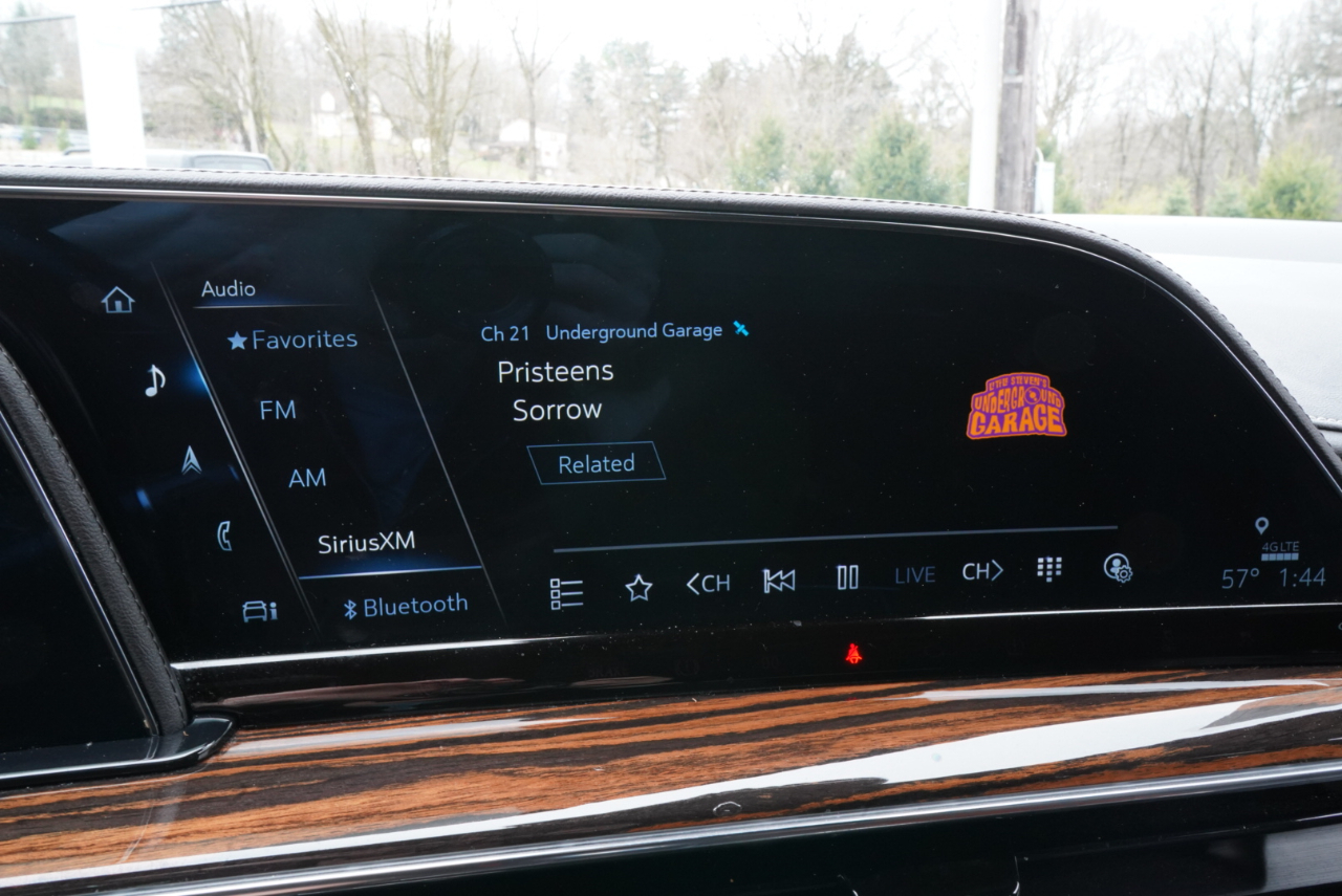 Cadillac Escalade 4WD 4dr Luxury 2022