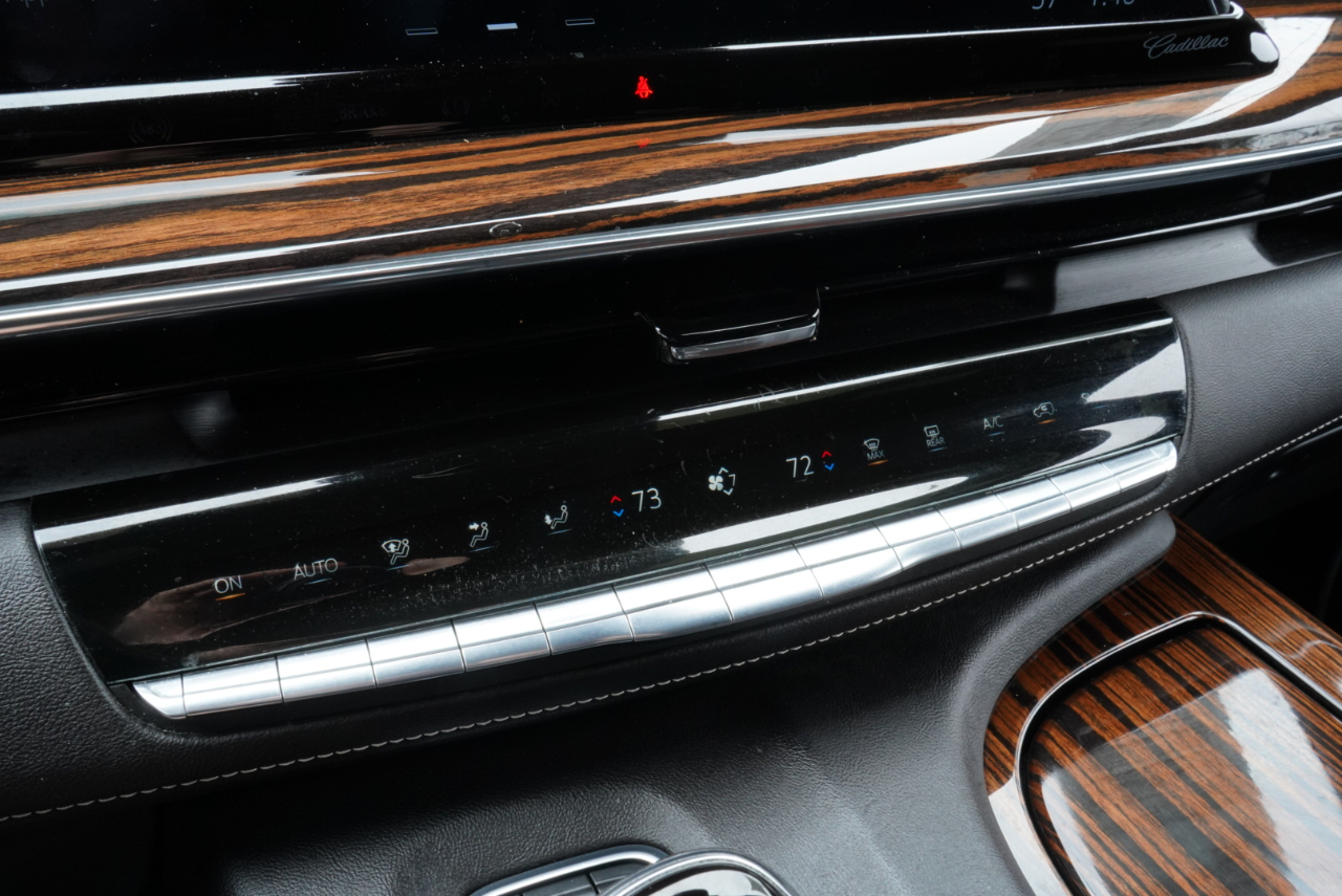 Cadillac Escalade 4WD 4dr Luxury 2022