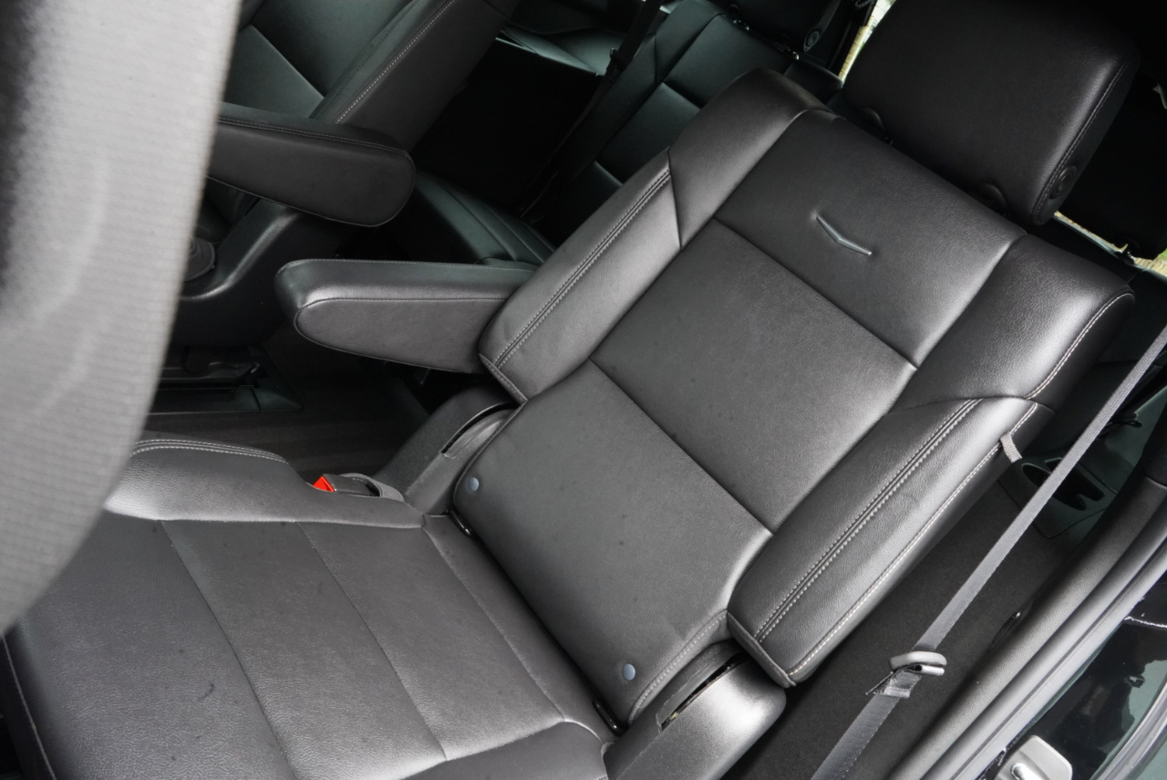 Cadillac Escalade 4WD 4dr Luxury 2022