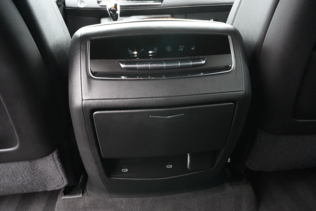 Cadillac Escalade 4WD 4dr Luxury 2022