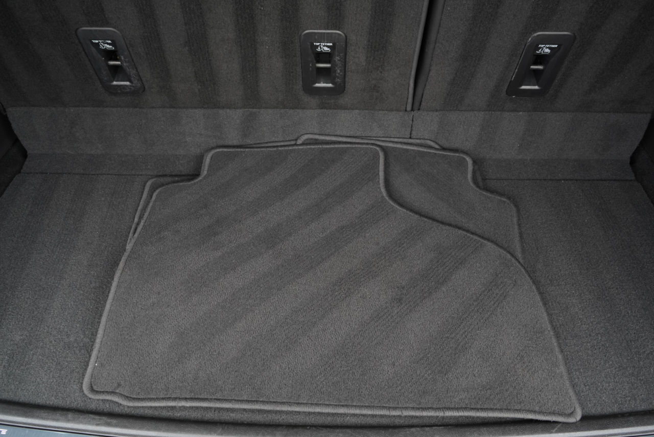 Cadillac Escalade 4WD 4dr Luxury 2022