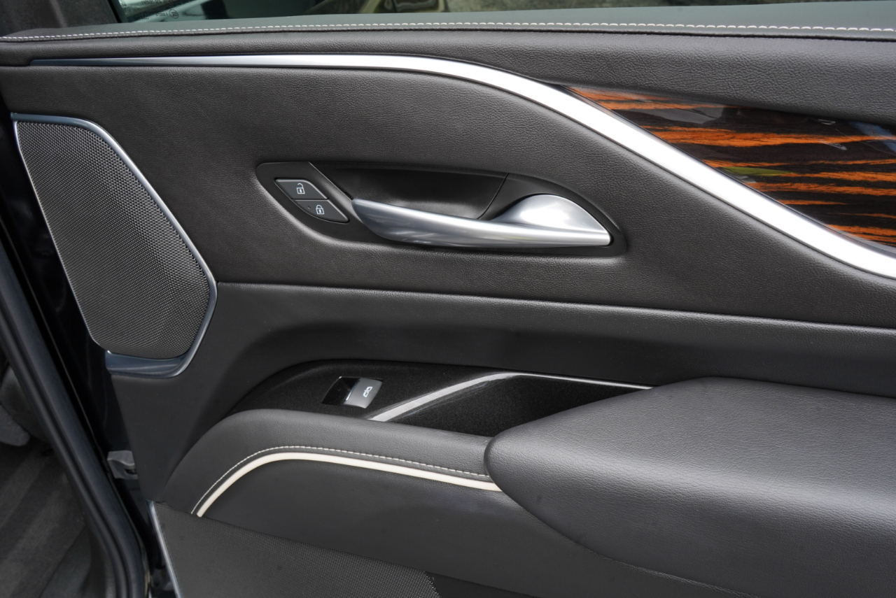 Cadillac Escalade 4WD 4dr Luxury 2022