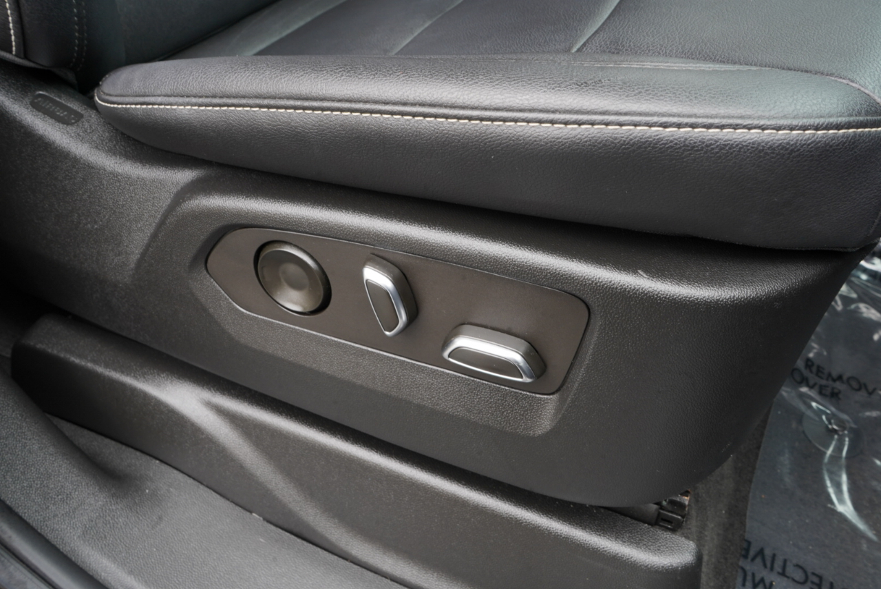 Cadillac Escalade 4WD 4dr Luxury 2022