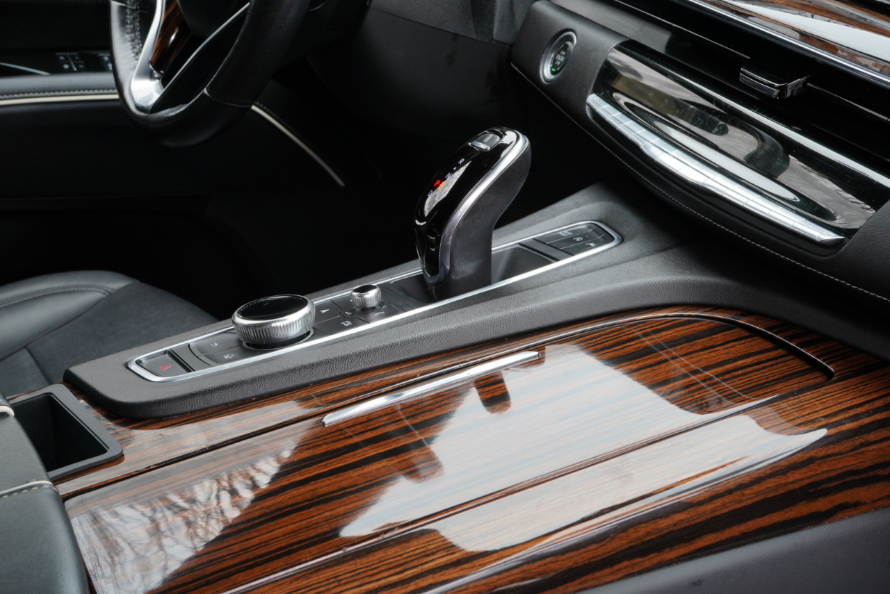 Cadillac Escalade 4WD 4dr Luxury 2022