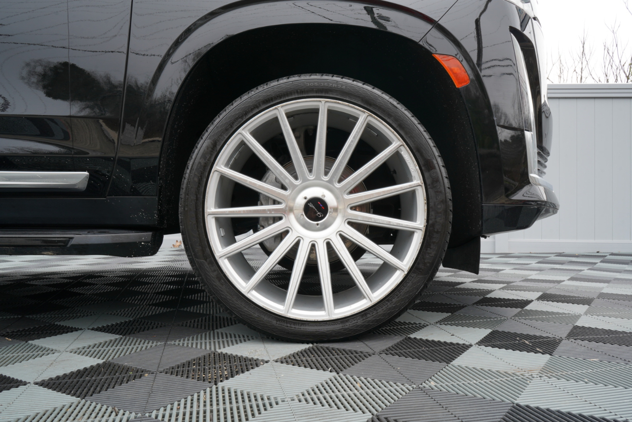 Cadillac Escalade 4WD 4dr Luxury 2022