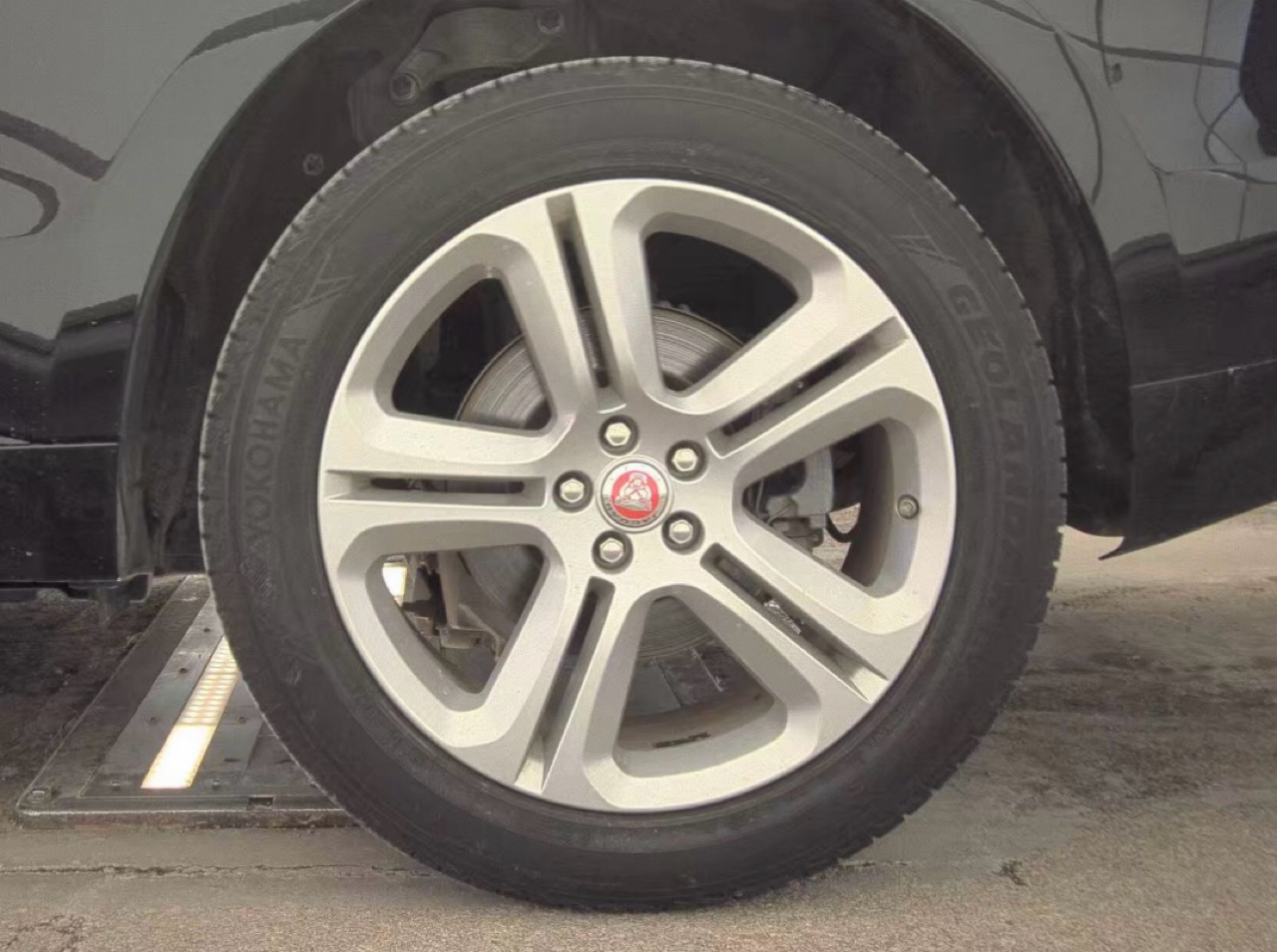 Jaguar F-Pace 25t R-Sport AWD 2019