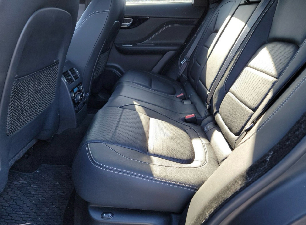 Jaguar F-Pace 25t R-Sport AWD 2019