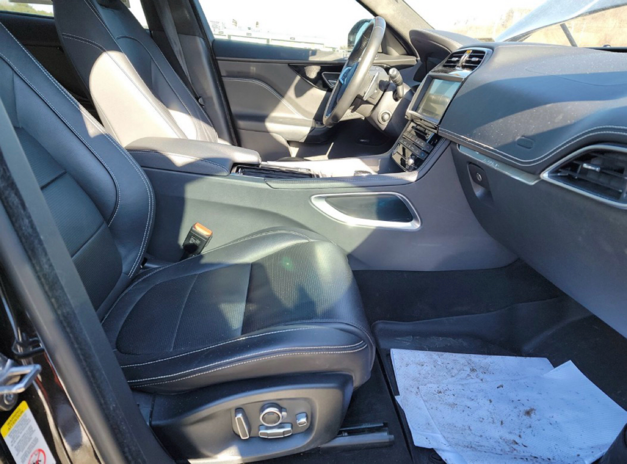 Jaguar F-Pace 25t R-Sport AWD 2019