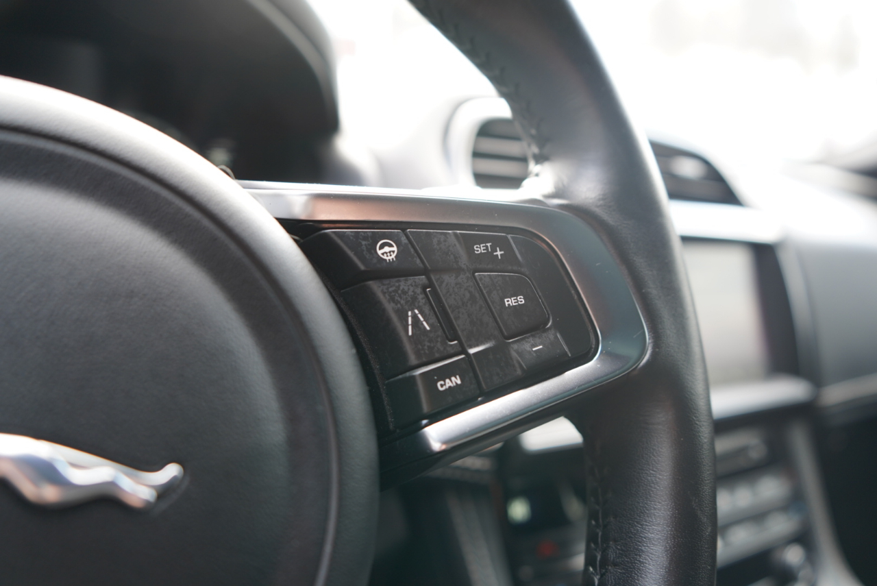 Jaguar F-Pace 25t R-Sport AWD 2019