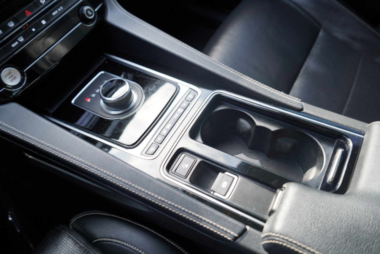 Jaguar F-Pace 25t R-Sport AWD 2019