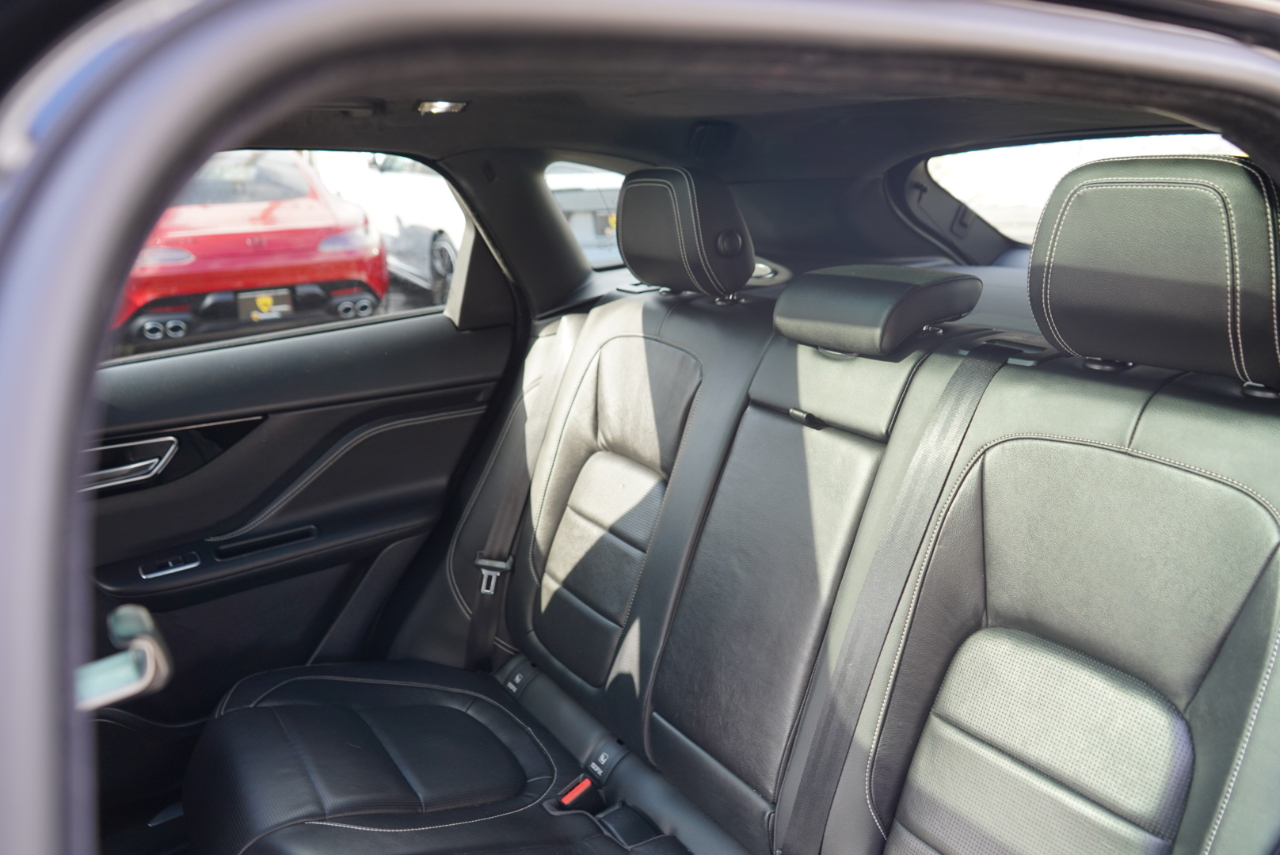 Jaguar F-Pace 25t R-Sport AWD 2019