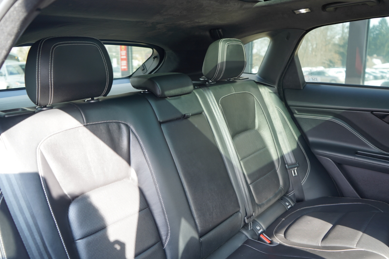 Jaguar F-Pace 25t R-Sport AWD 2019