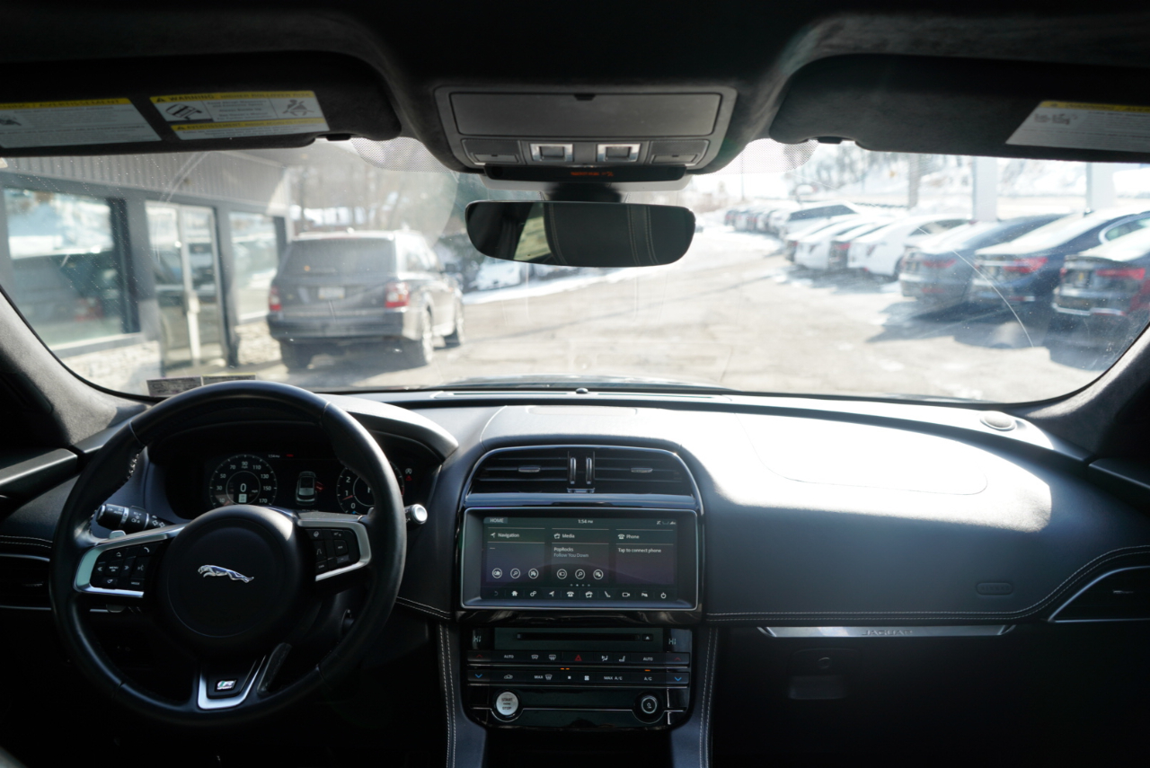 Jaguar F-Pace 25t R-Sport AWD 2019