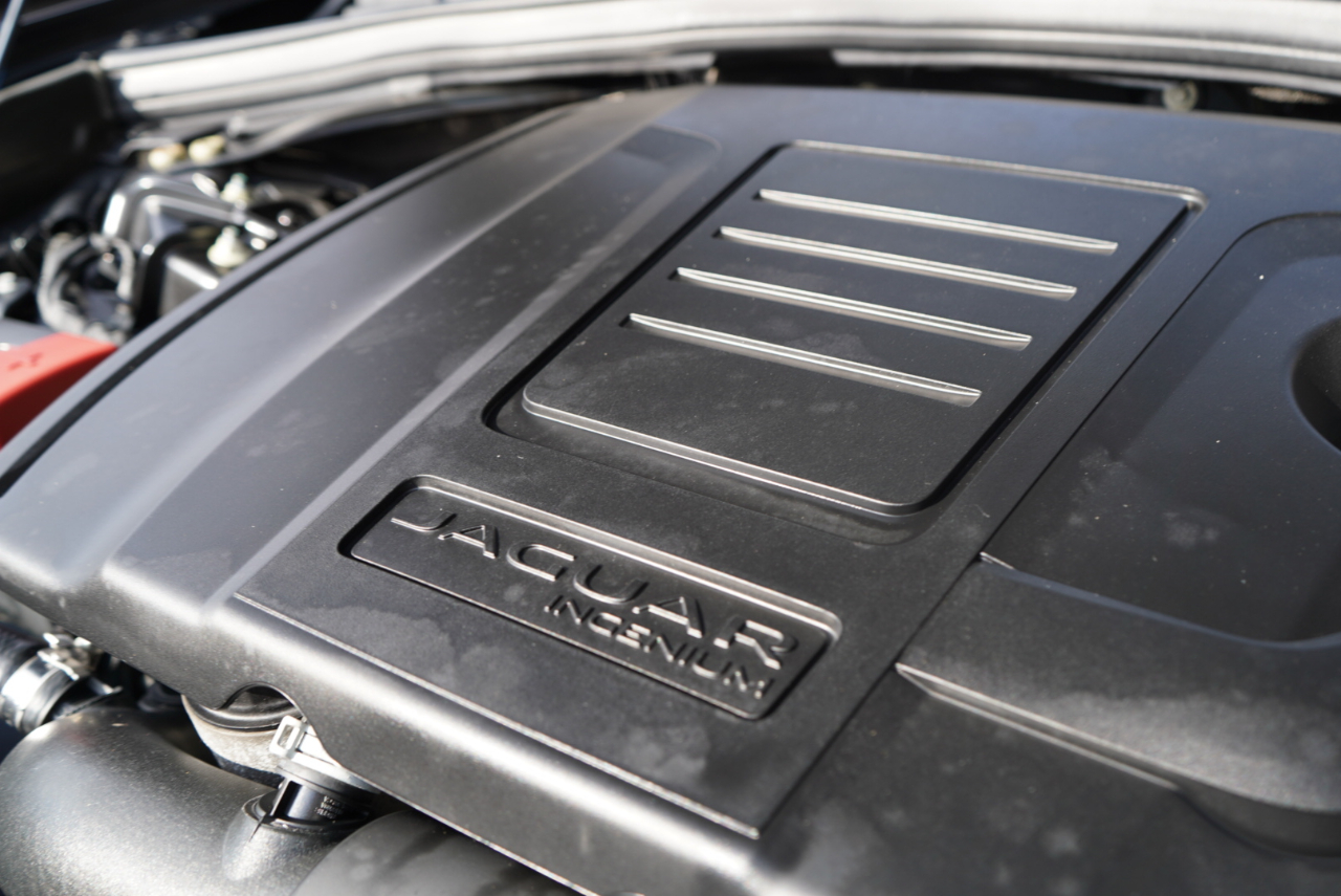 Jaguar F-Pace 25t R-Sport AWD 2019